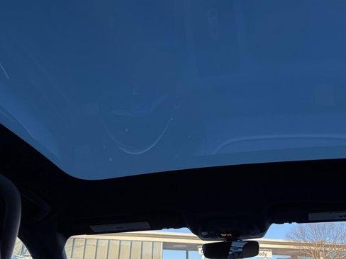 Used 2022 Porsche Taycan image 42