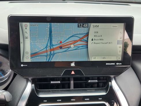 Used 2022 Toyota Venza XLE AWD/4WD image 12