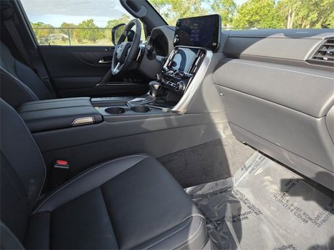 New 2026 Lexus LX 600 4WD w/ Luxury Package image 9