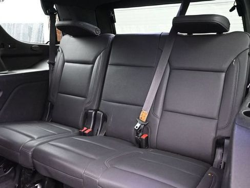 Used 2023 Chevrolet Tahoe LT RWD image 9