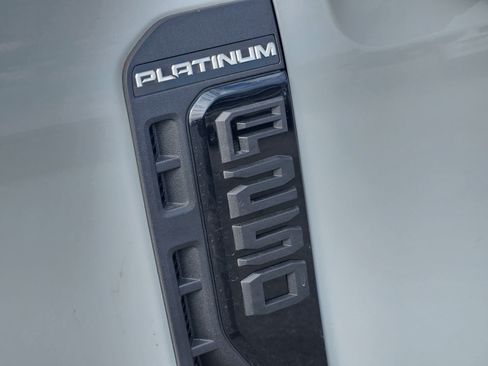 New 2026 Ford F250 Platinum w/ FX4 Off-Road Package AWD/4WD image 8