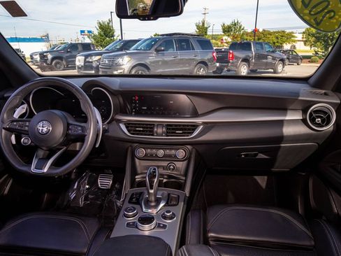 Used 2024 Alfa Romeo Stelvio Veloce AWD/4WD image 20