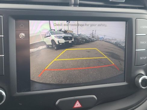 Used 2023 Kia Soul LX image 25