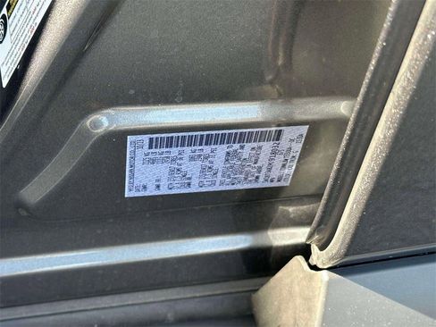 Certified 2023 Nissan Rogue S image 18