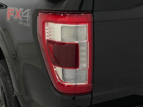 Used 2021 Ford F150 Lariat w/ Equipment Group 502A High AWD/4WD image 32