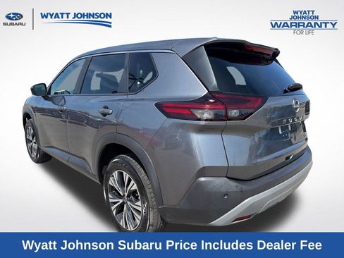 Used 2023 Nissan Rogue SV FWD image 6