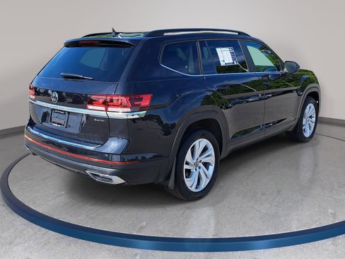 Used 2023 Volkswagen Atlas SE image 5