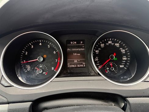 Used 2018 Volkswagen Jetta SE FWD image 13