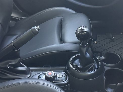 Used 2019 MINI Cooper S image 5