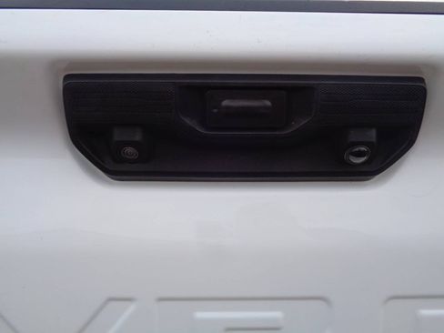 Used 2023 Chevrolet Silverado 2500 LT AWD/4WD image 9