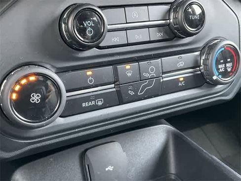 Used 2022 Ford Bronco Base image 21