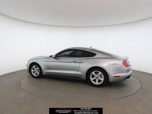 Used 2021 Ford Mustang Coupe image 9