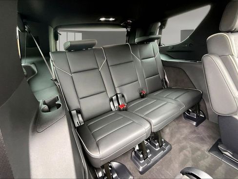 Used 2025 Cadillac Escalade Sport w/ LPO, ONYX Package AWD/4WD image 30