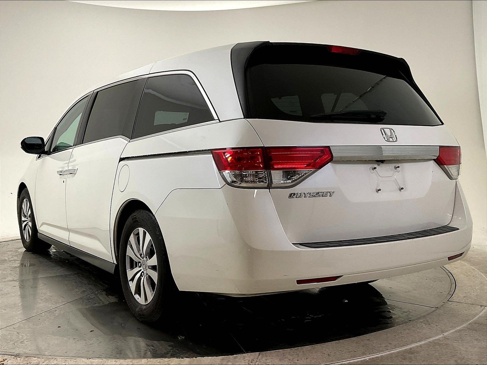 Used 2016 Honda Odyssey EX-L image 3