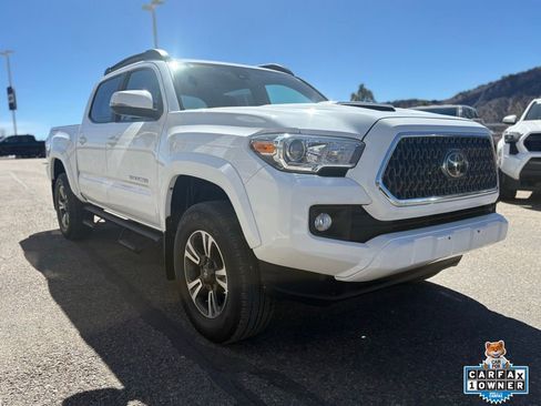 Used 2019 Toyota Tacoma TRD Sport w/ Technology Package image 11