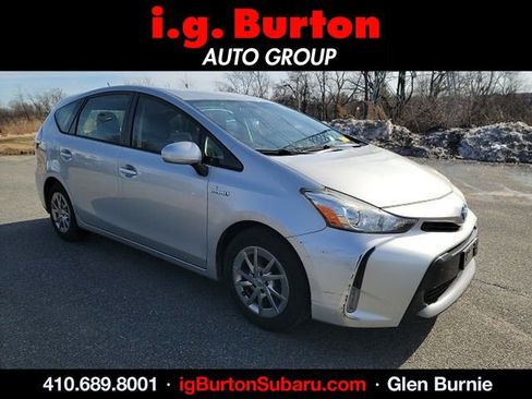 Used 2015 Toyota Prius V Three image 1