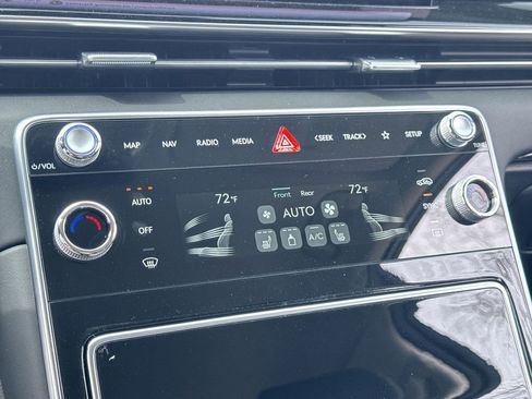 New 2025 Genesis GV80 2.5T Standard image 21