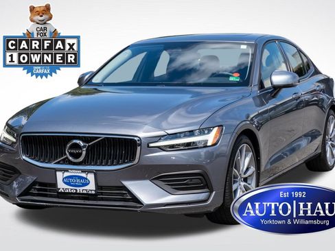 Used 2019 Volvo S60 T5 Momentum FWD image 1