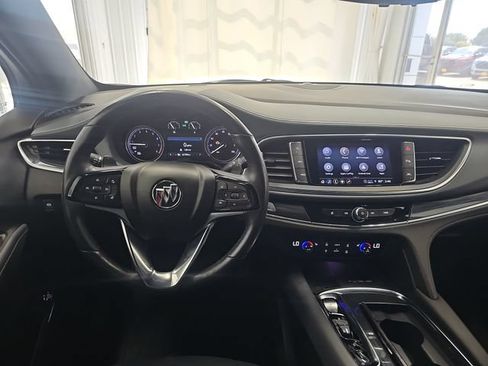 Used 2024 Buick Enclave Essence w/ Experience Buick Package AWD/4WD image 13