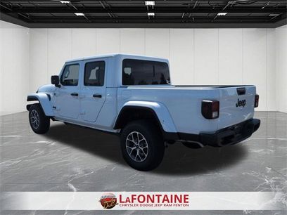 New 2025 Jeep Gladiator Sport