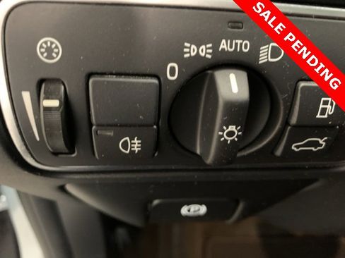 Used 2018 Volvo V60 T5 Dynamic w/ Vision Package image 14