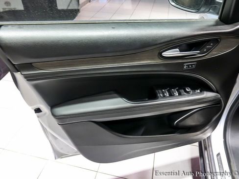 Used 2022 Alfa Romeo Stelvio Ti w/ Active Assist Plus Package image 28