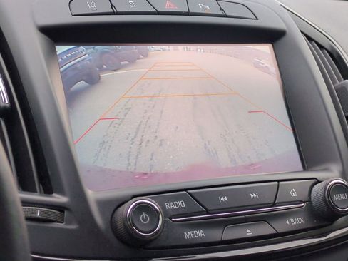 Used 2016 Buick Regal Premium w/ Driver Confidence Package #1 image 32