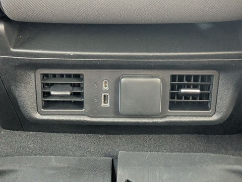 Used 2023 GMC Sierra 1500 SLE AWD/4WD image 35