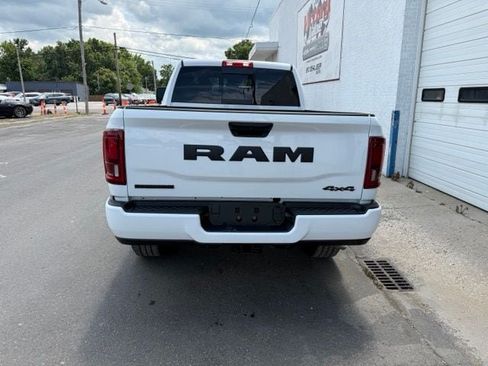 New 2026 RAM 2500 Big Horn AWD/4WD image 11
