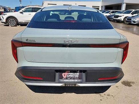 New 2025 Kia K4 EX image 4