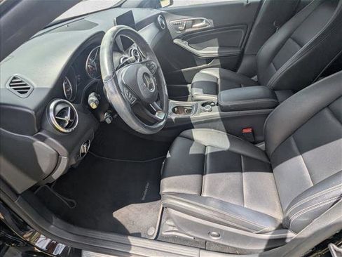 Used 2019 Mercedes-Benz CLA 250 image 11