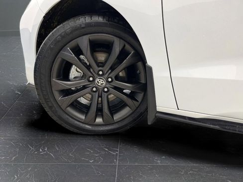 Used 2024 Toyota Sienna XSE image 37