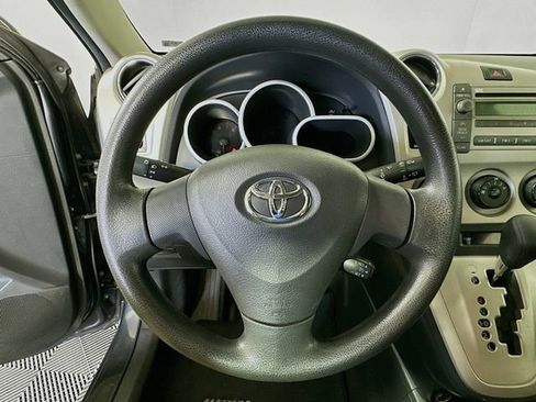 Used 2010 Toyota Matrix image 13