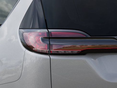 New 2026 Chrysler Pacifica Limited w/ S Appearance Package FWD image 9