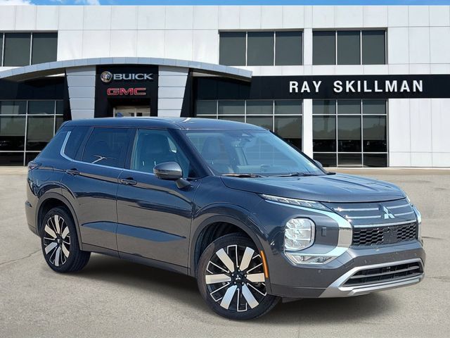 Used 2025 Mitsubishi Outlander SE AWD/4WD 360° Tour