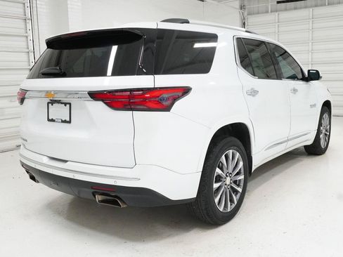 Used 2023 Chevrolet Traverse High Country FWD image 37