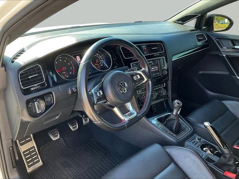 Used 2017 Volkswagen GTI S FWD image 18