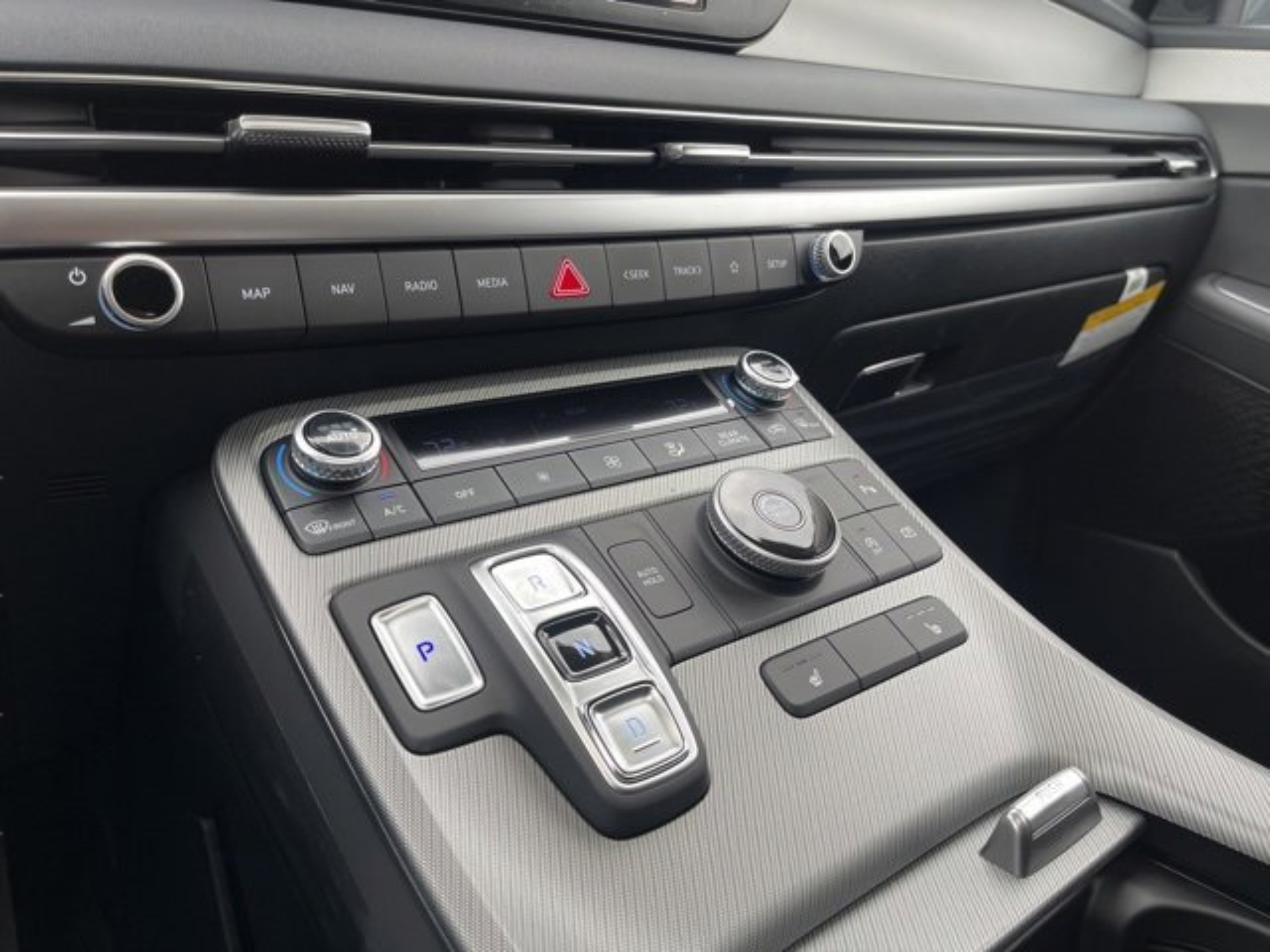 Certified 2025 Hyundai Palisade XRT FWD image 30