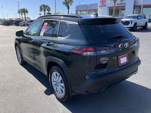 New 2026 Toyota Corolla Cross LE FWD image 3