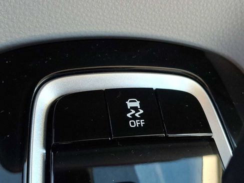 New 2026 Toyota Corolla LE image 18