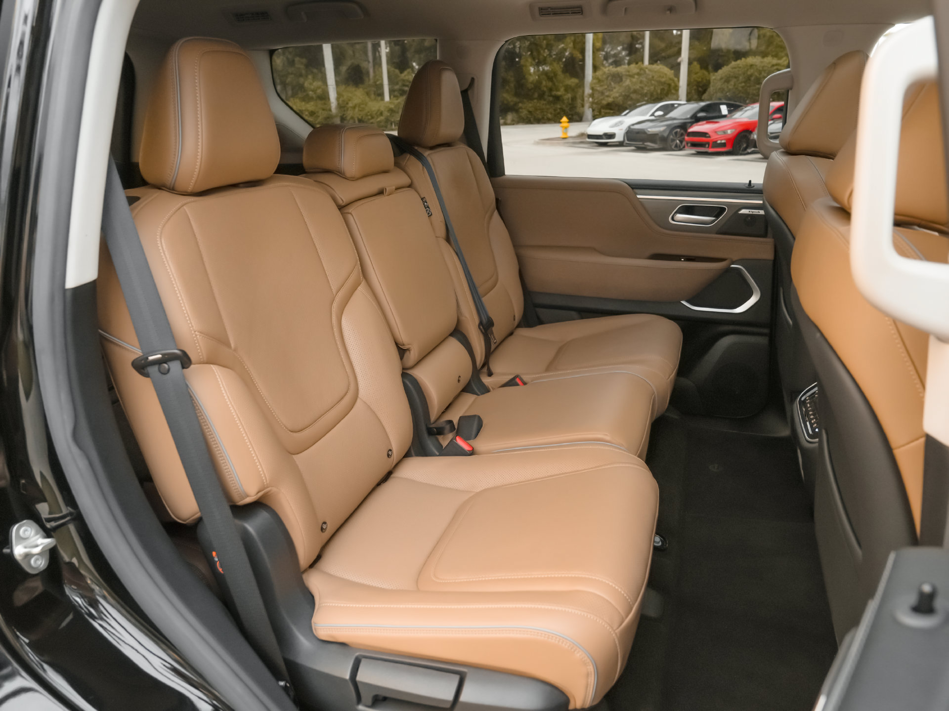 Certified 2025 INFINITI QX80 Luxe RWD image 21