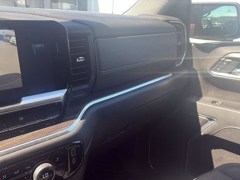 Used 2023 Chevrolet Silverado 1500 LT w/ Safety Package AWD/4WD image 22