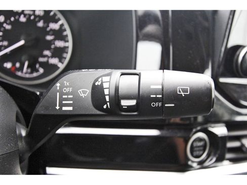 Used 2023 Nissan Pathfinder SL FWD image 12