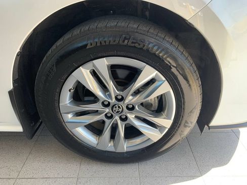 Used 2024 Toyota Sienna XLE w/ XLE Plus Package AWD/4WD image 26