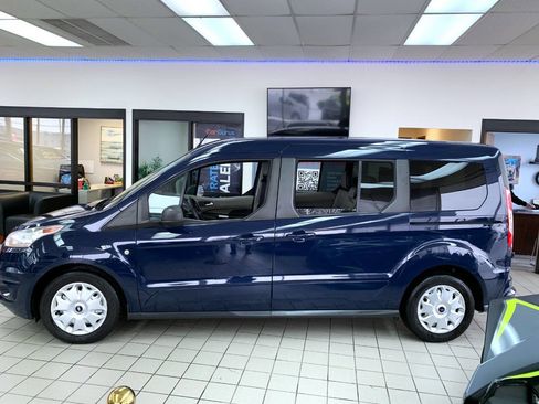 Used 2014 Ford Transit Connect XLT image 2