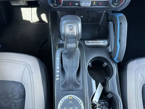 Used 2022 Ford Bronco Wildtrak AWD/4WD image 28