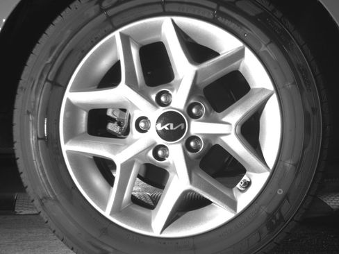 Used 2025 Kia Soul LX w/ LX Technology Package FWD image 18