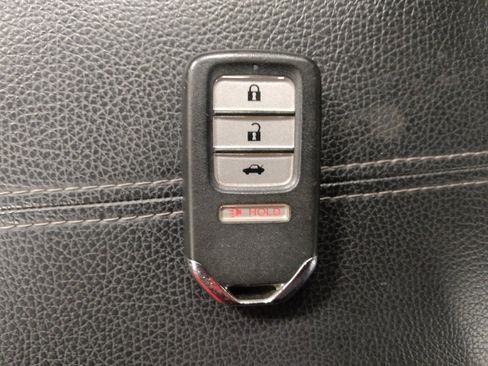 Used 2015 Honda Accord EX image 32