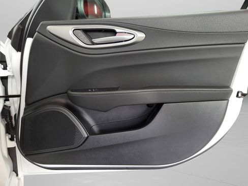 New 2025 Alfa Romeo Giulia w/ Veloce Package Rwd image 33