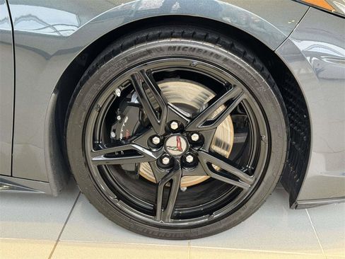 Used 2021 Chevrolet Corvette Stingray Preferred Cpe w/ Z51 Performance Package image 27